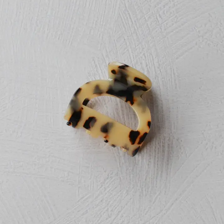Small Arch Hair Claw