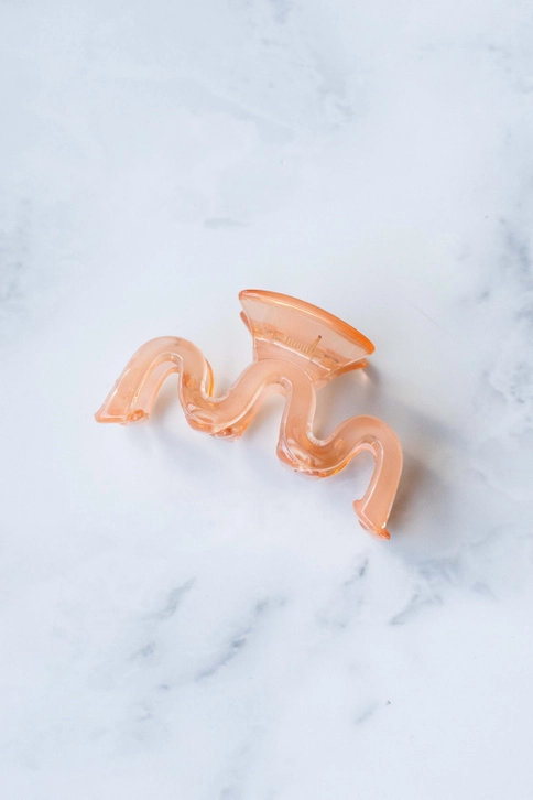 Triple Wave Claw