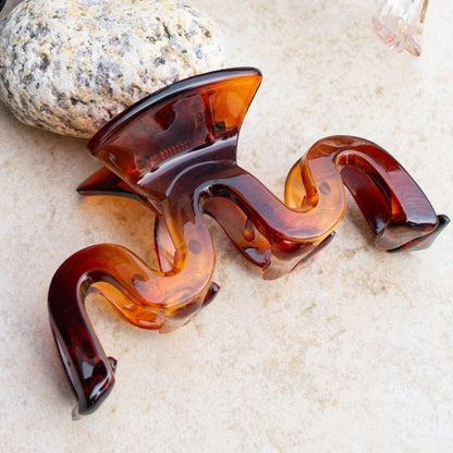 Triple Wave Claw